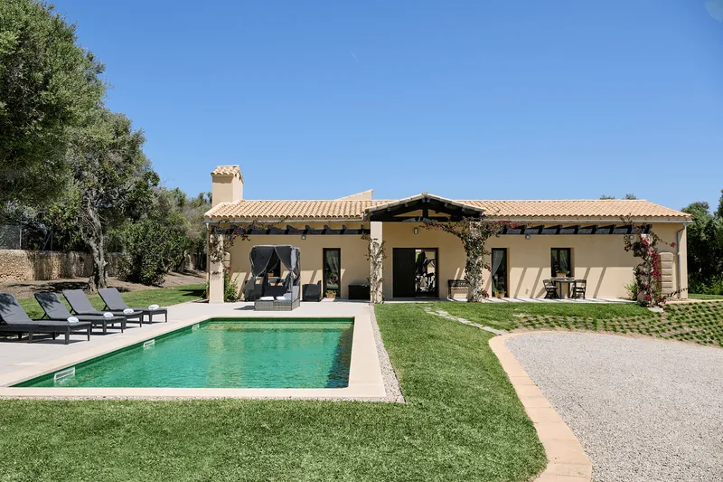 Eco-friendly estate with pool in Marratxí — photo 1