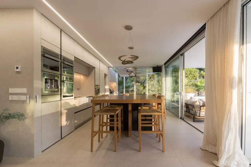 Modern Villa in Luxury Area of Santa Ponsa — photo 6