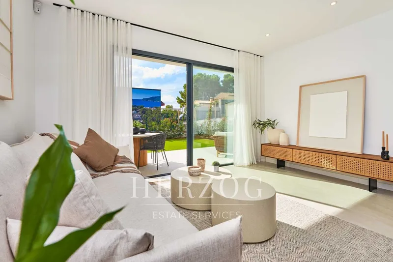 Beachfront new-build apartments with sea views and pool in Sant Elm — photo 10