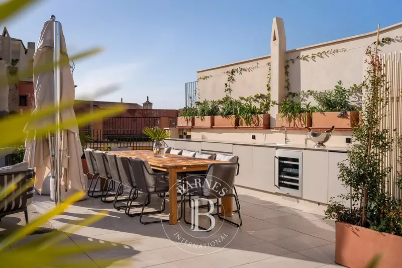 Ca La Seu - Fully Renovated 5-Bedroom Townhouse with Sea and City Views in Palma’s Historic Center — photo 4