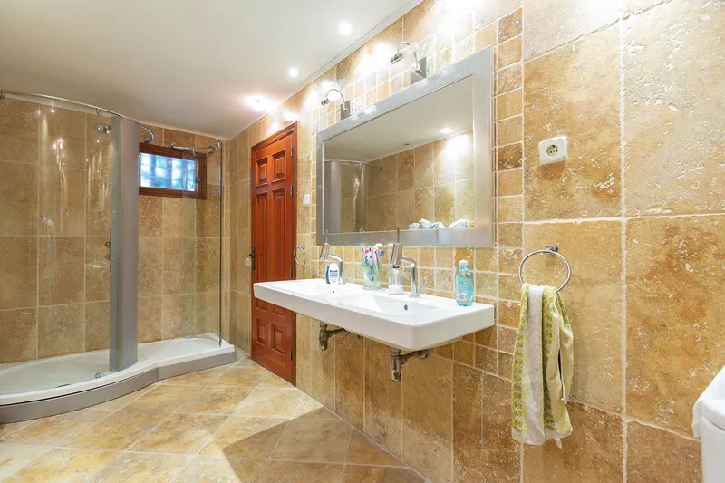 Mediterranean estate with guest casita directly on the golf course — photo 8