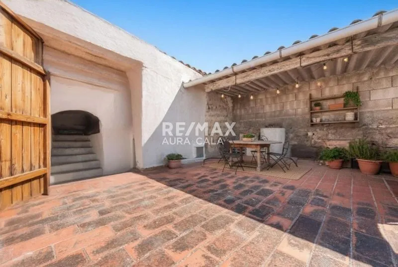 Wonderful townhouse with patio and terrace in Artá — photo 1