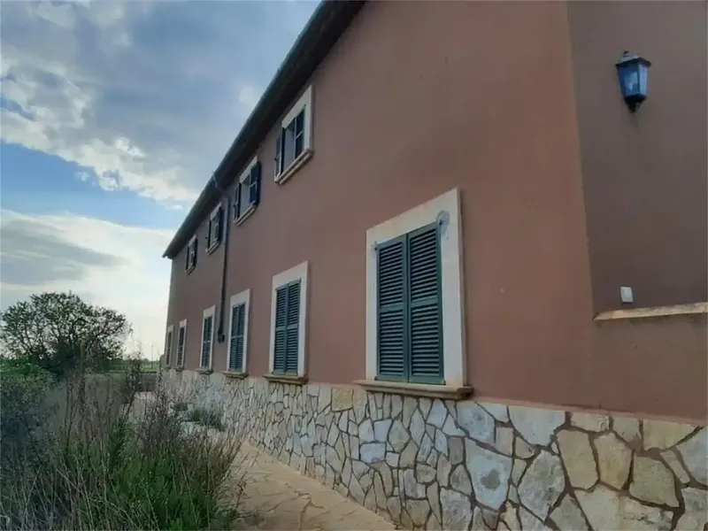 Casa de campo en Mallorca, Campos de 375 m2 construidos sobre una parcela de 15.429 m2. A tan sólo 7 km de una de las playas más bonitas de  — photo 12