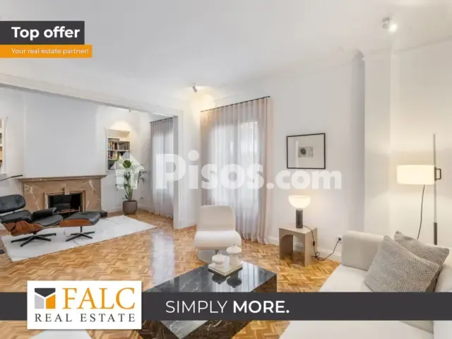 Apartment in La Llotja-Born — photo 1