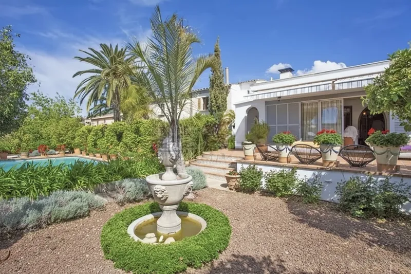 Huge Villa for Sale in Calvia Pueblo with a lot of Investment Potential — photo 8