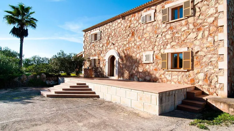 Finca with swimming pool — photo 1