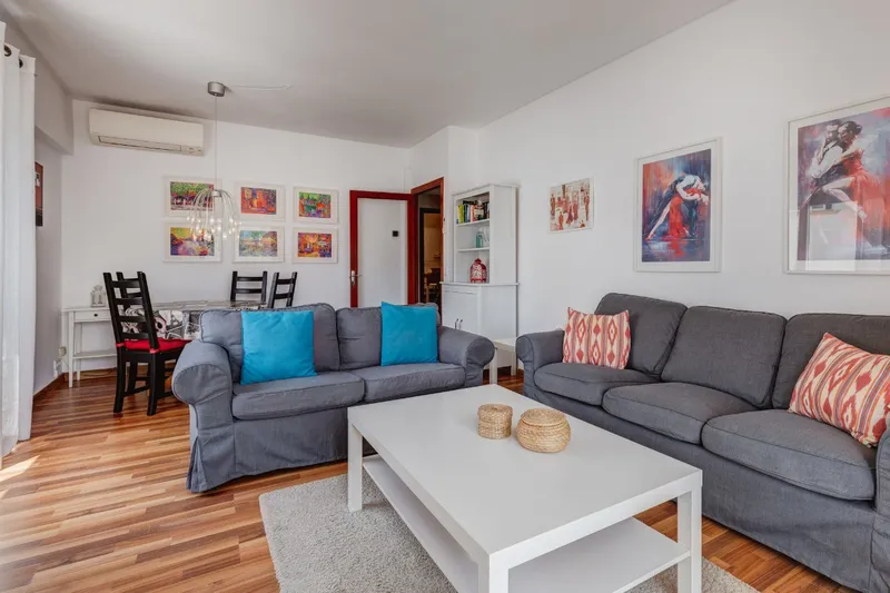 Sunny apartment with harbour views and rental licence — photo 4