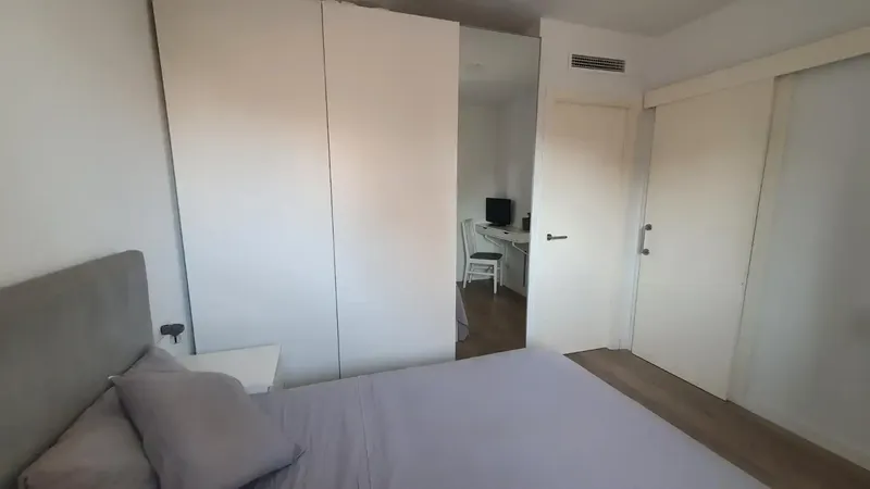 Se alquila acogedor apartamento amueblado en un edificio totalmente renovado en el centro de palma, a unos pasos del mercado de Pere Garau y — photo 12