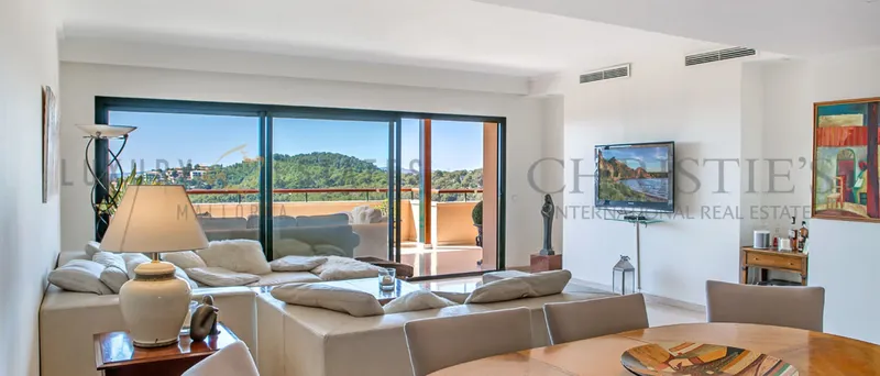 Huge penthouse in Bendinat with panoramic sea views — photo 4