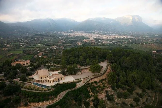 Long-term rental: Luxury finca - Marcel Remus Real Estate — photo 2