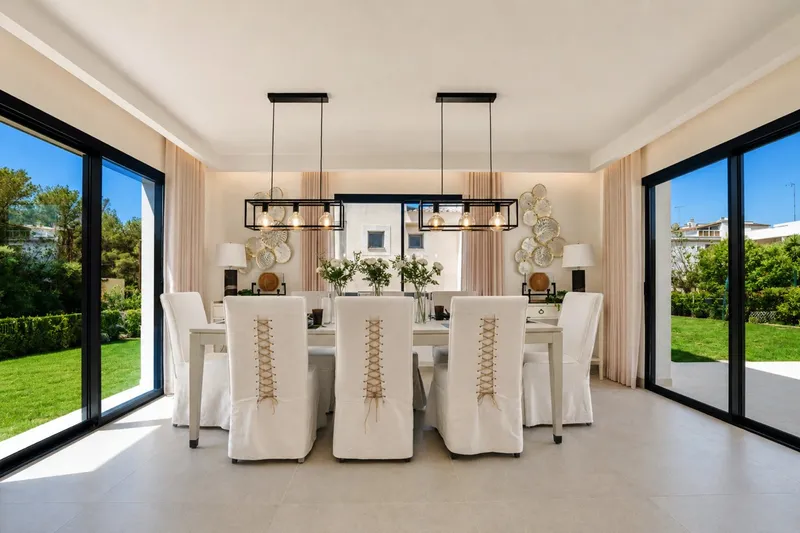 Elegant contemporary Mediterranean villa for sale in Santa Ponsa — photo 7