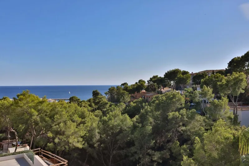 Spacious Mediterranean villa with guest cottage and sea views for sale in Costa d’en Blanes — photo 3