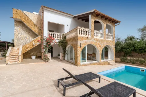Santanyi, charming villa with 2 separate living units, pool and barbecue zone in Cala Santanyi — photo 1