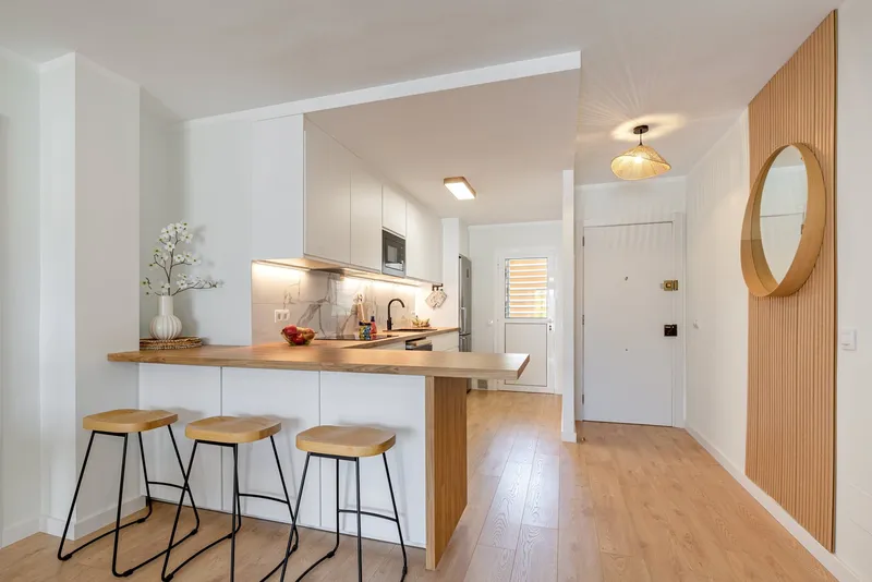 Modern renovated and furnished apartment close to the beach — photo 6