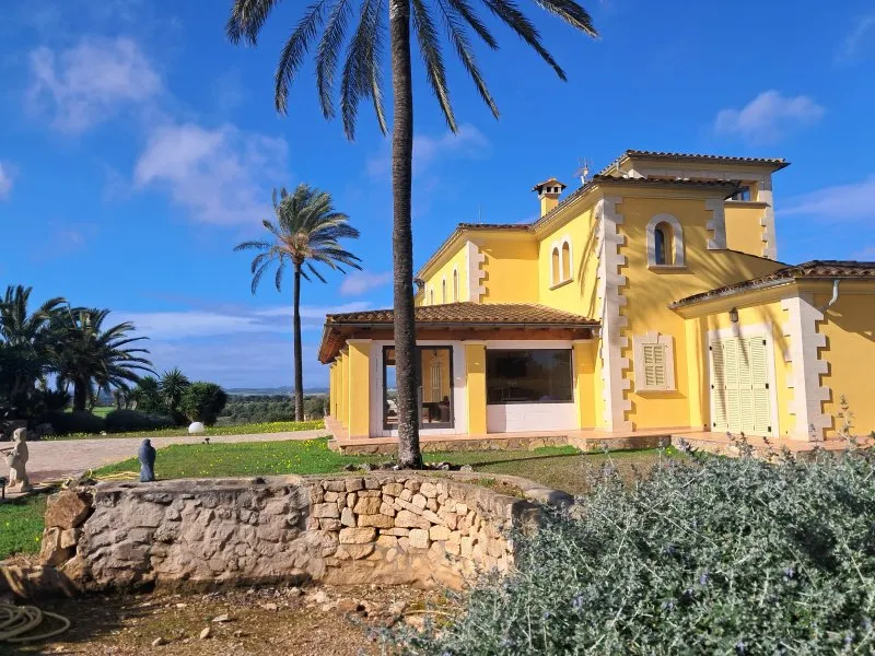 Imposing finca with sep. guest house and all extras near Petra - Manacor -- F 64 VK — photo 3