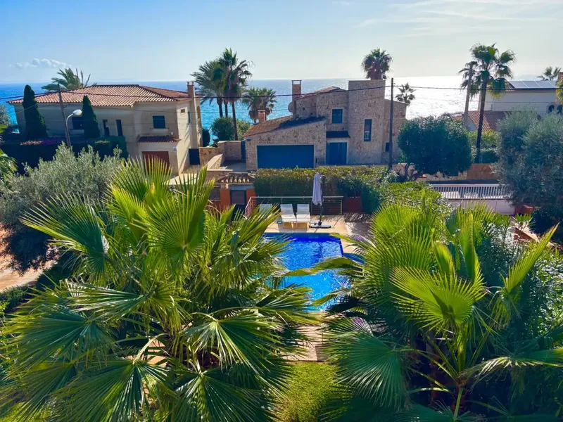 11-month rental, not less — photo 1