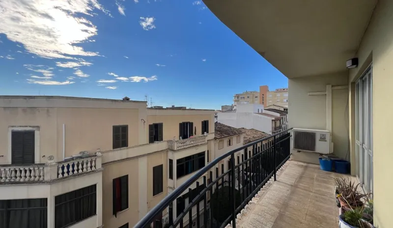 Spacious apartment for sale in the heart of Inca with elevator — photo 7