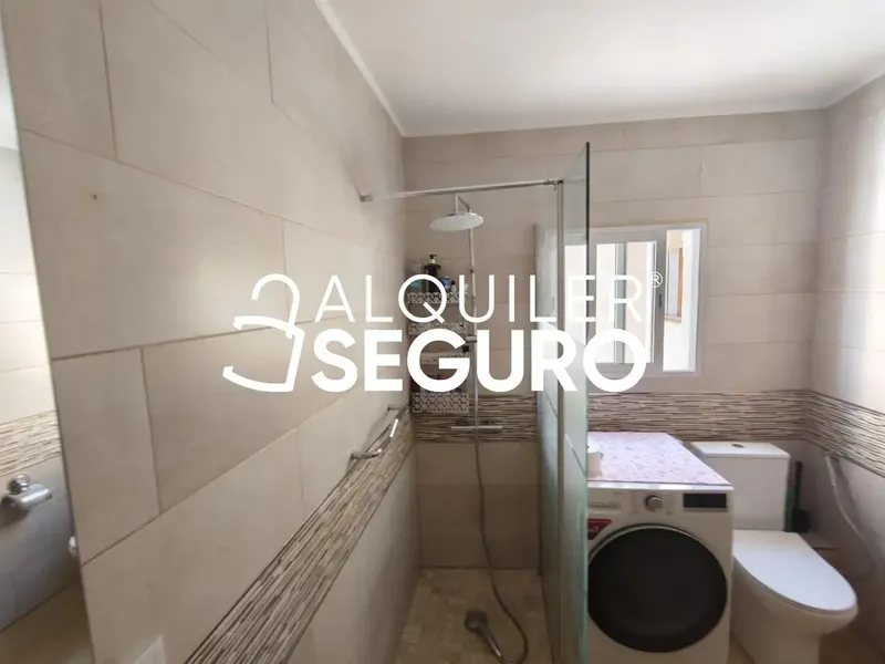 Fully renovated penthouse with a private 100 m² terrace — photo 6