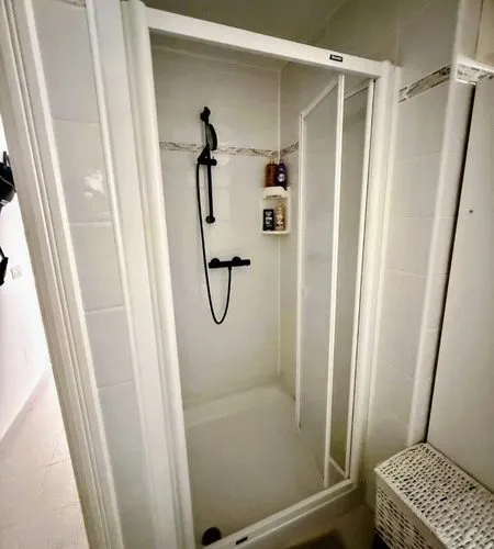 Apartment with a pool and ocean view — photo 5