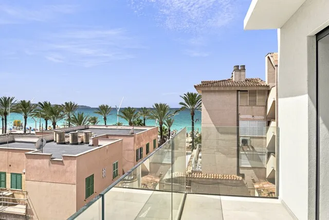 Duplex penthouse with rooftop pool for sale in Playa de Palma, Mallorca — photo 8