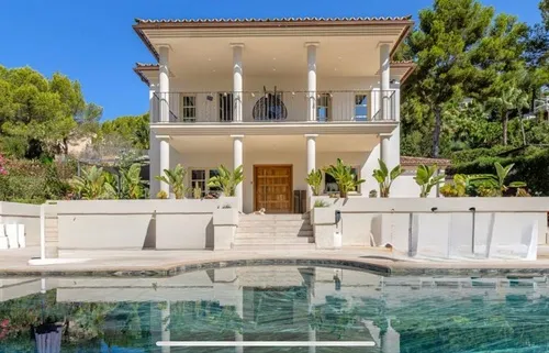 Luxury Mediterranean Villa for Sale in Costa de la Calma, Mallorca — photo 1