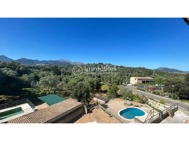 Esta encantadora casa adosada en Búger cuenta con una superficie total de 226 m², distribuidos en cocina amueblada y equipada, amplio salón — photo 4