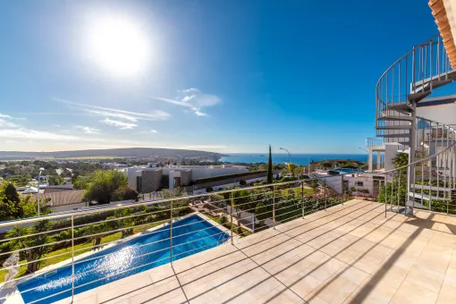 Santa Ponsa, stunning sea view villa with dreamlike sun terraces — photo 4