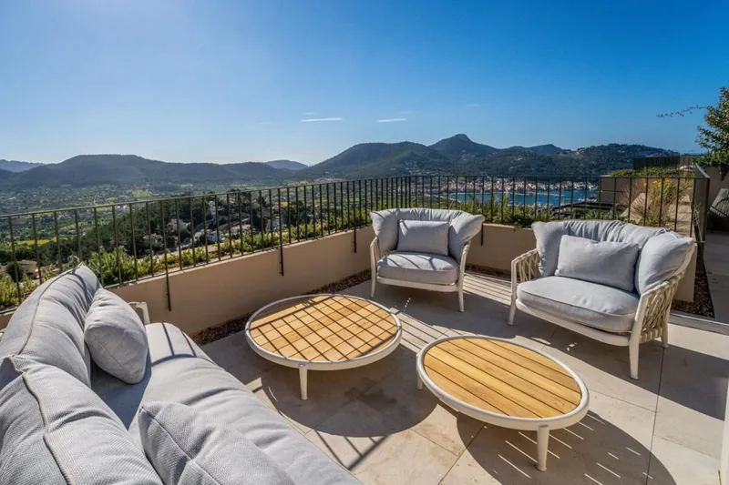 Contemporary Mediterranean villa with sea views and rental licence in Port d’Andratx — photo 2
