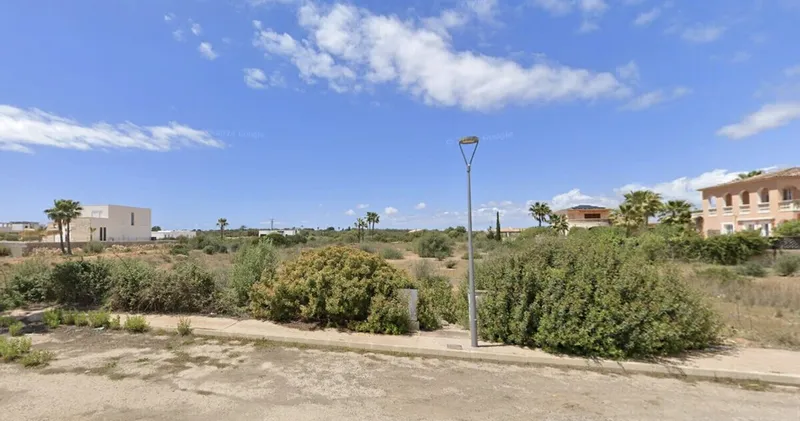 Building plot in Sa Ràpita with license for single-family home with pool, 806 m² plot — photo 2