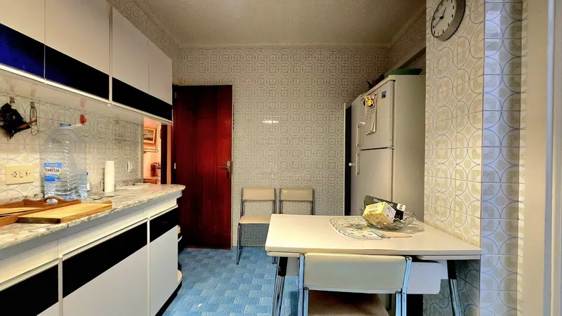 Large, affordable apartment in a good location in Palma — photo 11