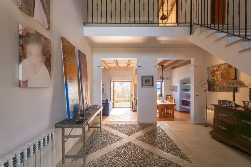 This magnificent finca is located between the charming villages of Sant Joan and Petra, two traditional Mallorcan towns — photo 8