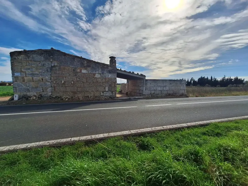 Rustic estate for sale with own well and irrigation pond, about 5,324 m2 of land and easy access next to the road — photo 9