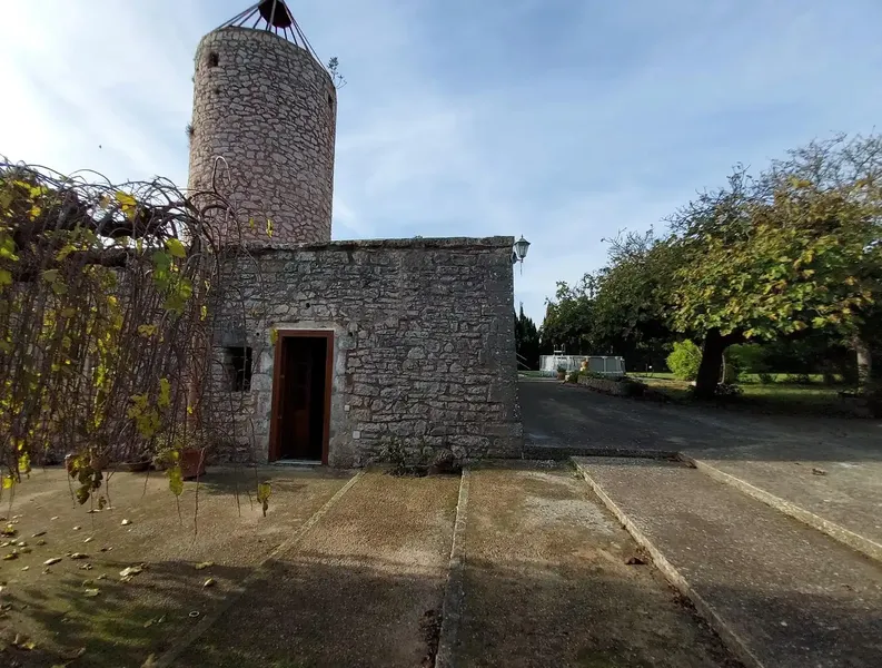 For sale: historic windmill converted into a 239 m² home in Binissalem: a truly unique property — photo 9