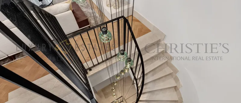 High-quality refurbished townhouse in the heart of Palma with roof terrace and pool — photo 8