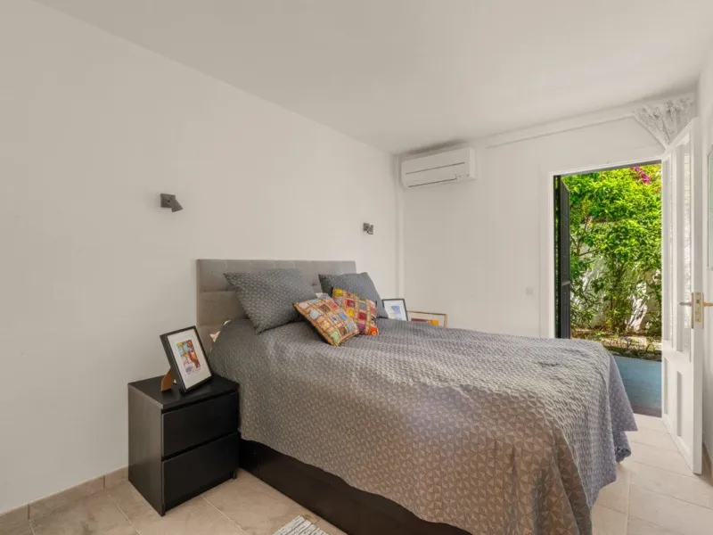 Spacious dual apartment in Camp de Mar - 4 bedrooms, 123 m² — photo 12