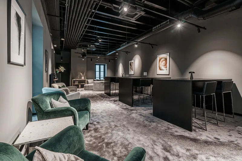 Commercial property with cathedral view in Palma — photo 11