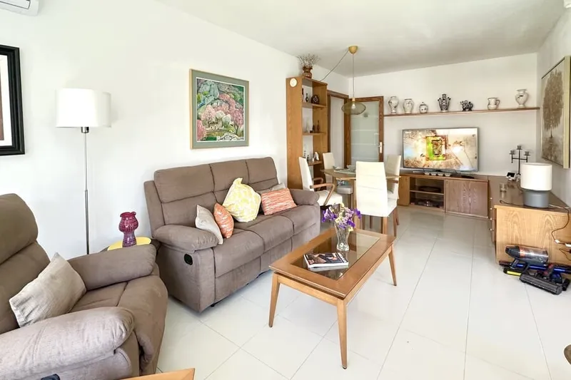 Fantastic apartment near the sea with terrace in Cala Nova — photo 4