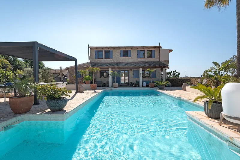 Renovated finca with pool in Galdent, Llucmajor — photo 1