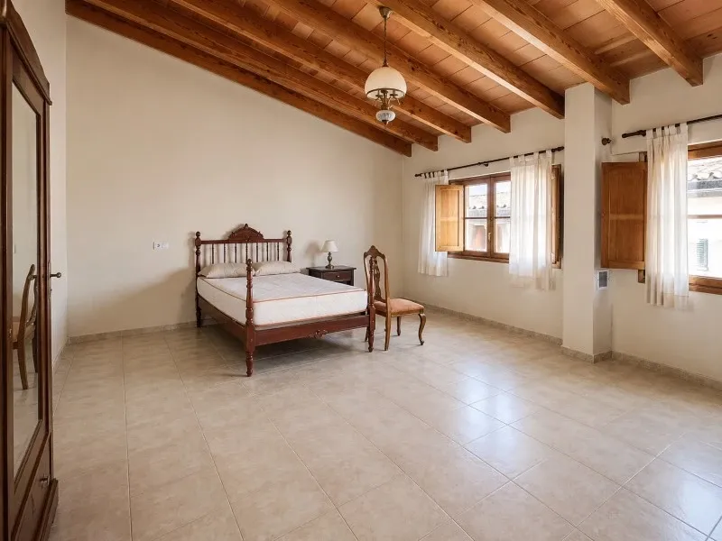 Village house with garage and great potential in Mancor de la Vall — photo 1