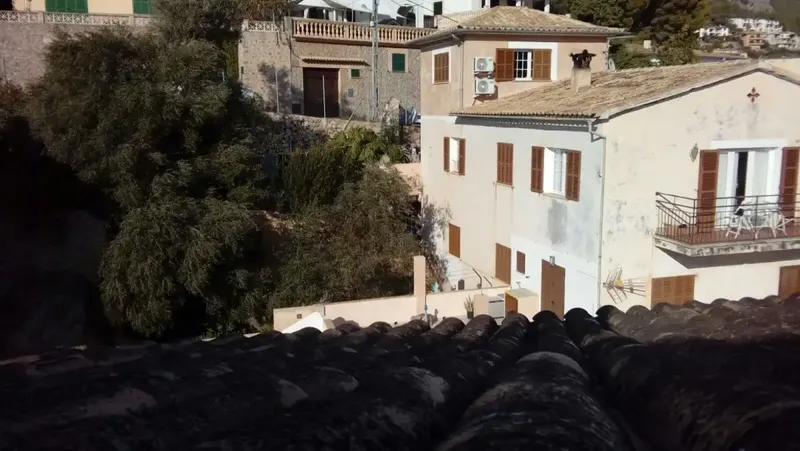 Recently renovated four-storey building in Puerto de Soller — photo 4