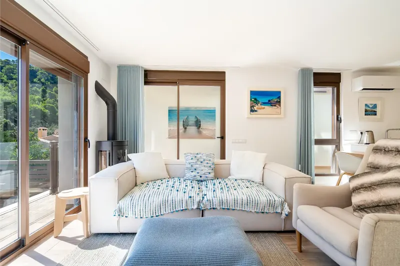Located in the charming coastal village of Cala San Vicente. — photo 3