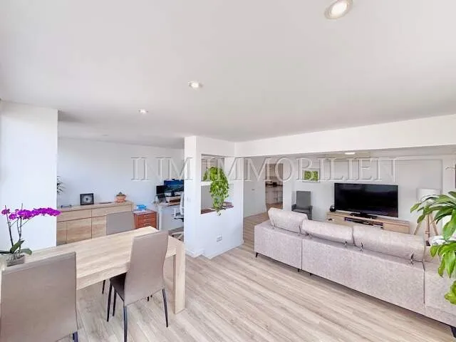 Beach-near 120m² top-floor apartment with 3 bedrooms and 2 bathrooms for rent — photo 3