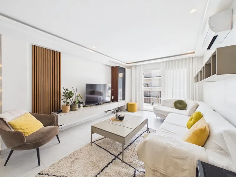 Three-Bedroom Apartment with Parking in Palmanova - Available from September — photo 4