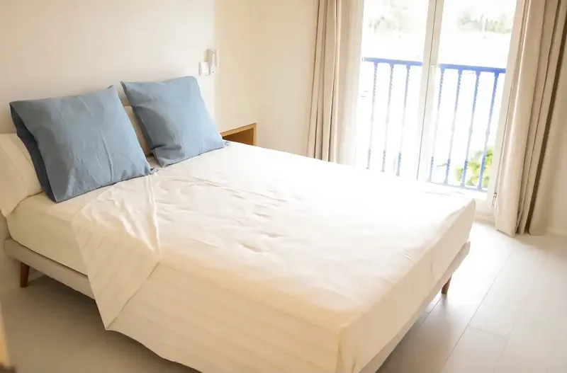 Apartamento con terraza en alquiler en Carrer del Llebeig — photo 7