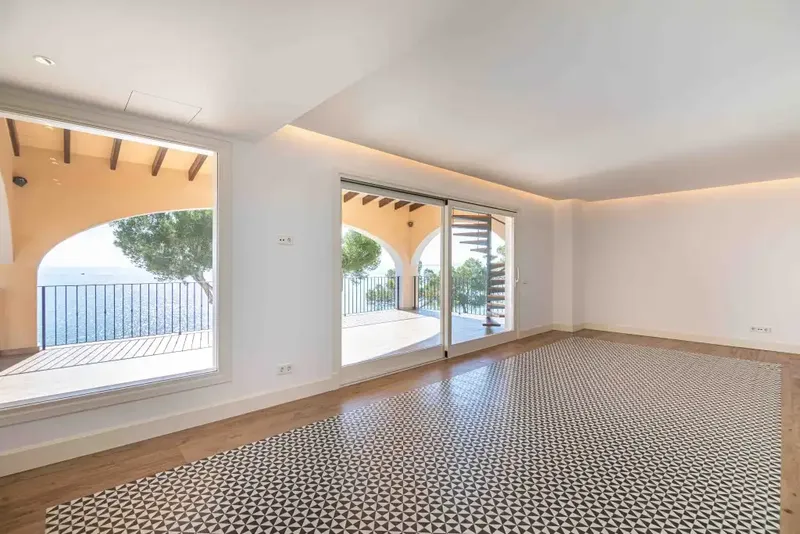 Extraordinary villa for sale in Alcudia, south-facing, on a plot of about 780m2 in the prestigious area of Alcanada — photo 8