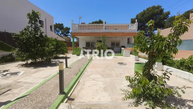 Great Opportunity in El Toro, Calvià! Detached House with Huge Potential near the Beach — photo 1