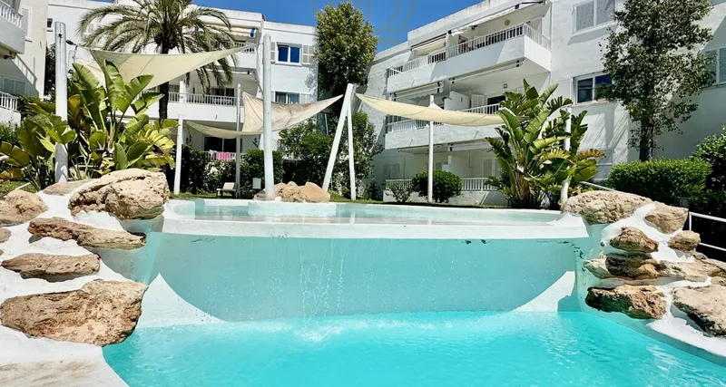 Exclusive apartment in Santa Ponsa – only 100 meters from the beach — photo 1