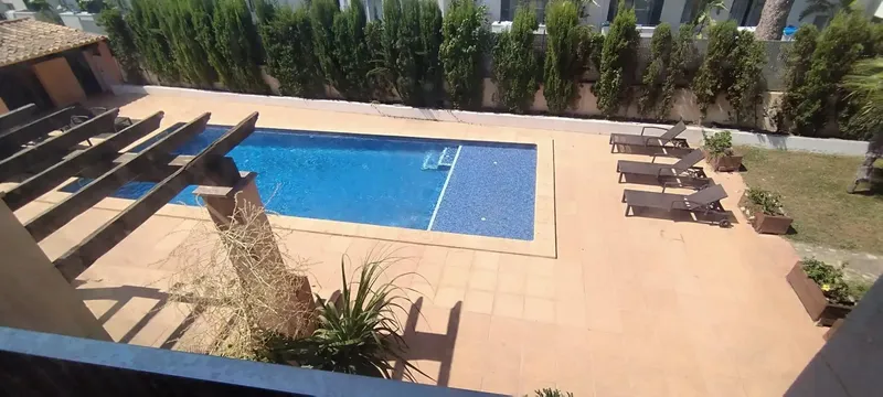 Detached house built with natural stone cladding of 520 m2. Two floors and on a plot of 1,238 m². It has 5 bedrooms — photo 4