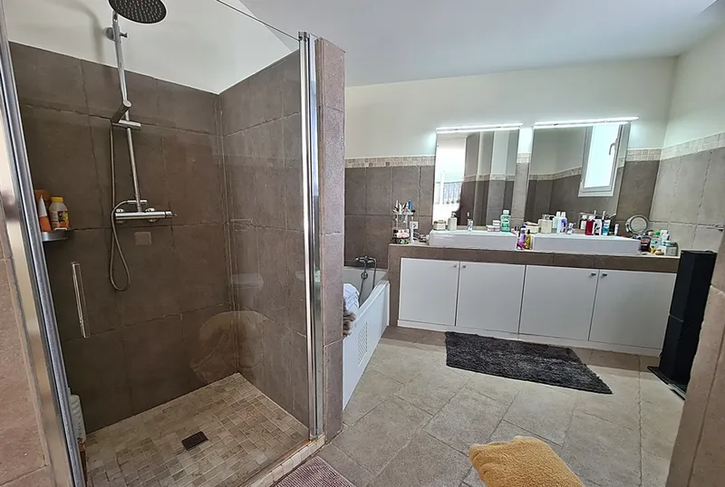 Modern villa for sale within walking distance to the beach in Calvià — photo 8