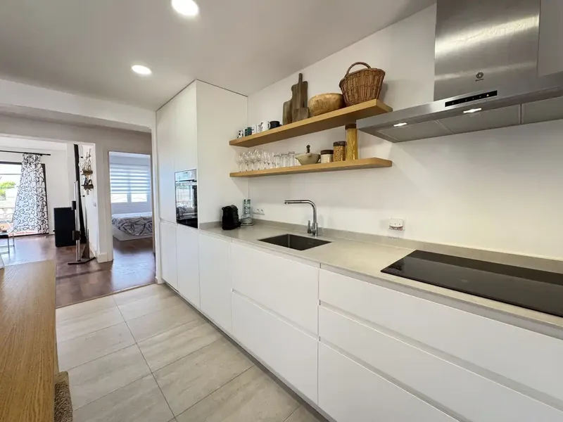 Se vende primer piso sin ascensor en Sa Ràpita, a solo 100 metros del mar y a pocos minutos de la playa andando. La vivienda tiene 80 m² úti — photo 4